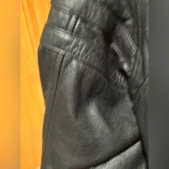 Harley-Davidson Black Leather Motorcycle Jacket woman’s size Large. Pit 21 - Picture 9 of 16